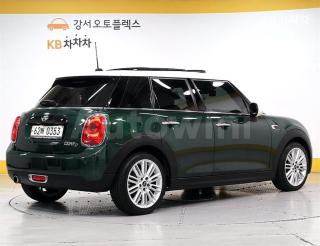 WMWXT3101G2C97011 2016 MINI COOPER 5DOORS D 1.5 미드트림-2