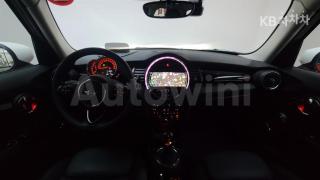 2020 MINI COOPER 5DOORS 1.5 HIGH트림 - 14