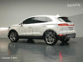 5LMCJ3D99HUL15297 2017 LINCOLN MKC 2.0 AWD 리저브(102A)-2