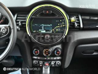 2015 MINI COOPER 5DOORS D 1.5 - 14