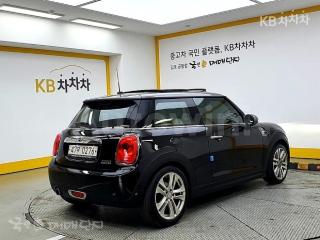 WMWXP5106H3A98709 2017 MINI COOPER 3DOORS 1.5 SEVEN EDITION-2