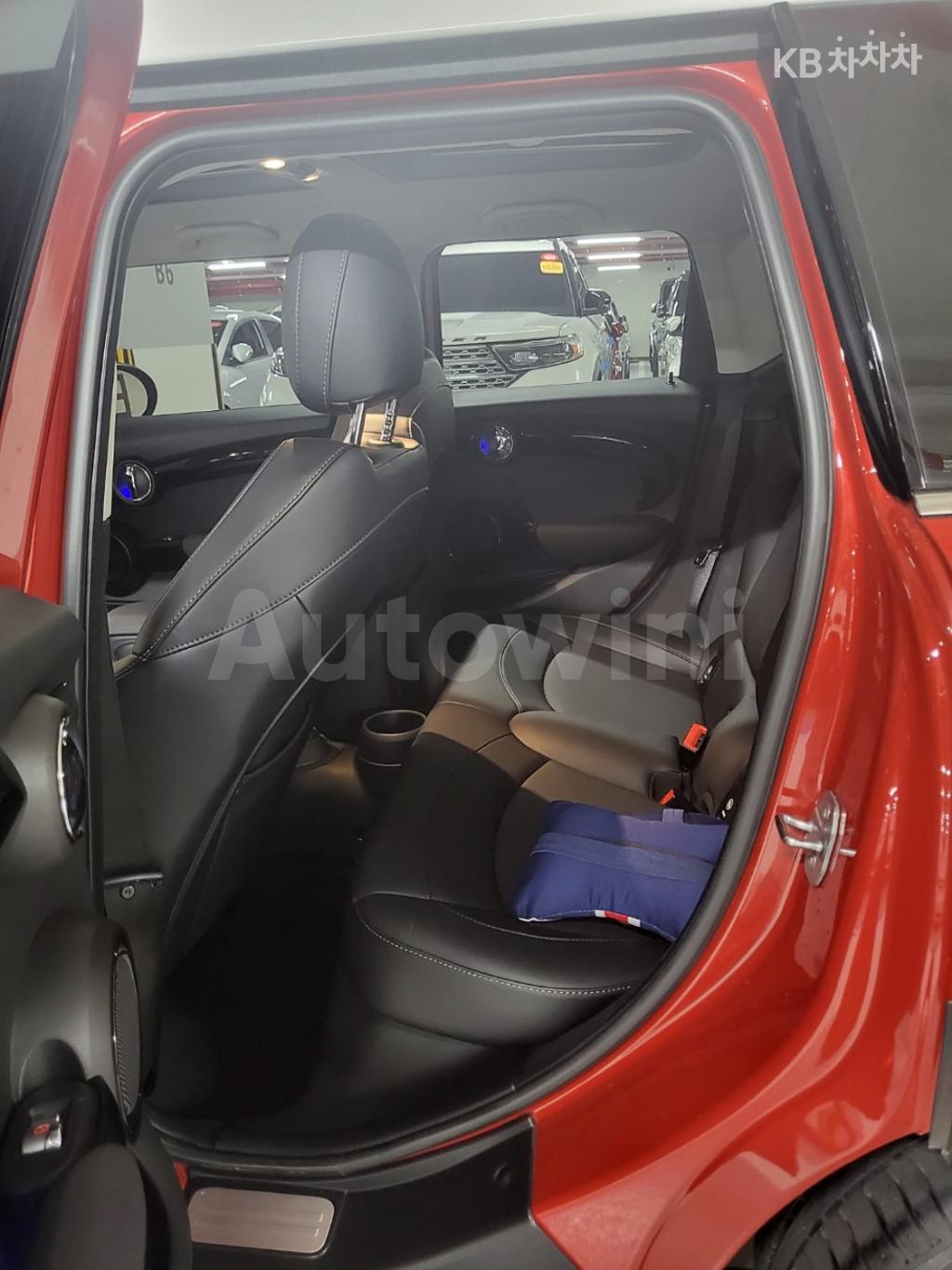 2018 MINI COOPER 5DOORS 1.5 HIGH트림 - 15