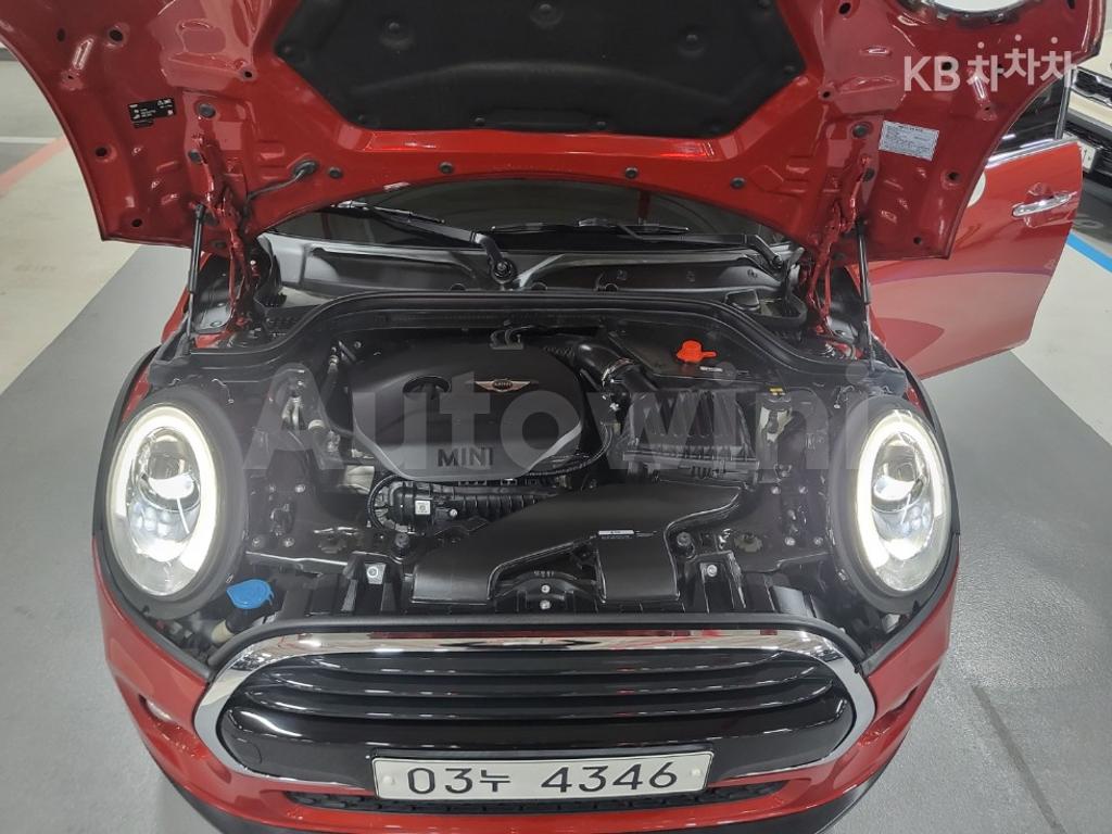 2018 MINI COOPER 5DOORS 1.5 HIGH트림 - 16