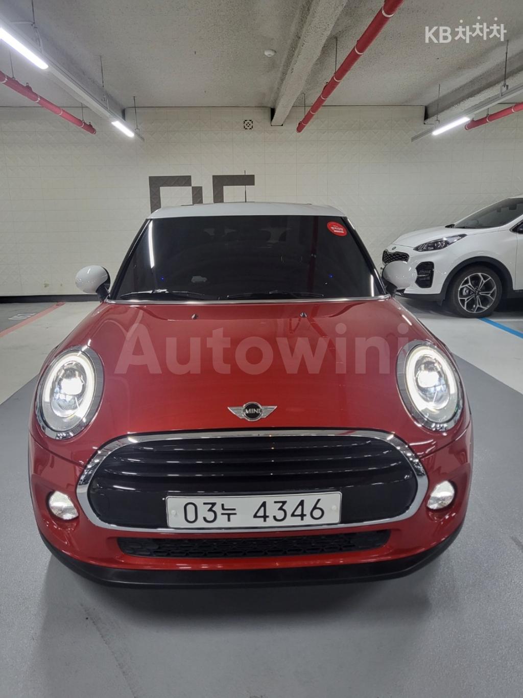 2018 MINI COOPER 5DOORS 1.5 HIGH트림 - 17