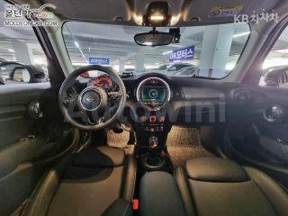 WMWXV7108M2N85781 2021 MINI COOPER 5DOORS 1.5 BASIC-5