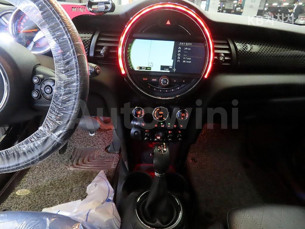 2015 MINI COOPER 3DOORS SD 2.0 - 11