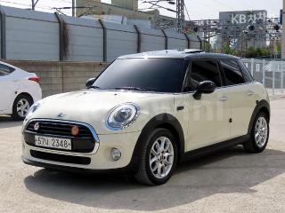 WMWXU1103J2H33527 2018 MINI COOPER 5DOORS 1.5 HIGH트림-1