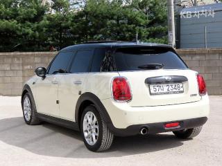 WMWXU1103J2H33527 2018 MINI COOPER 5DOORS 1.5 HIGH트림-2