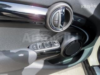 2018 MINI COOPER 5DOORS 1.5 HIGH트림 - 12