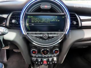 2018 MINI COOPER 5DOORS 1.5 HIGH트림 - 13