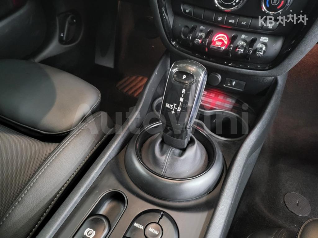 2019 MINI COOPER CLUBMAN 2.0 COOPER D BASIC - 9