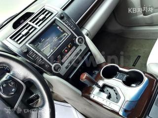 2012 TOYOTA CAMRY 2.5 XLE - 11