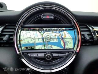 2017 MINI  CONVERTIBLE 1.5 - 13