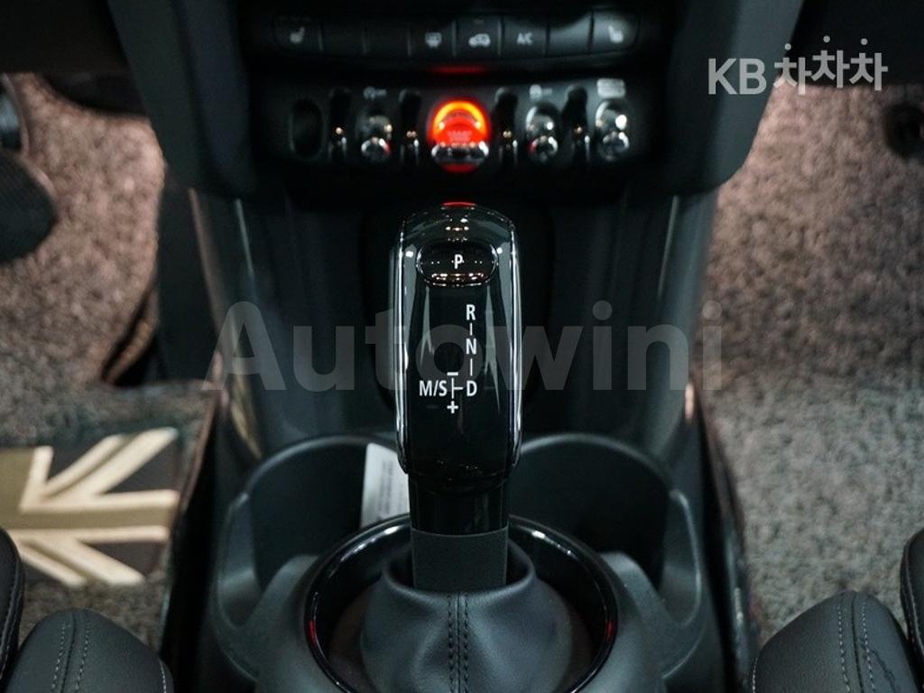 2020 MINI COOPER 5DOORS 1.5 BASIC - 10