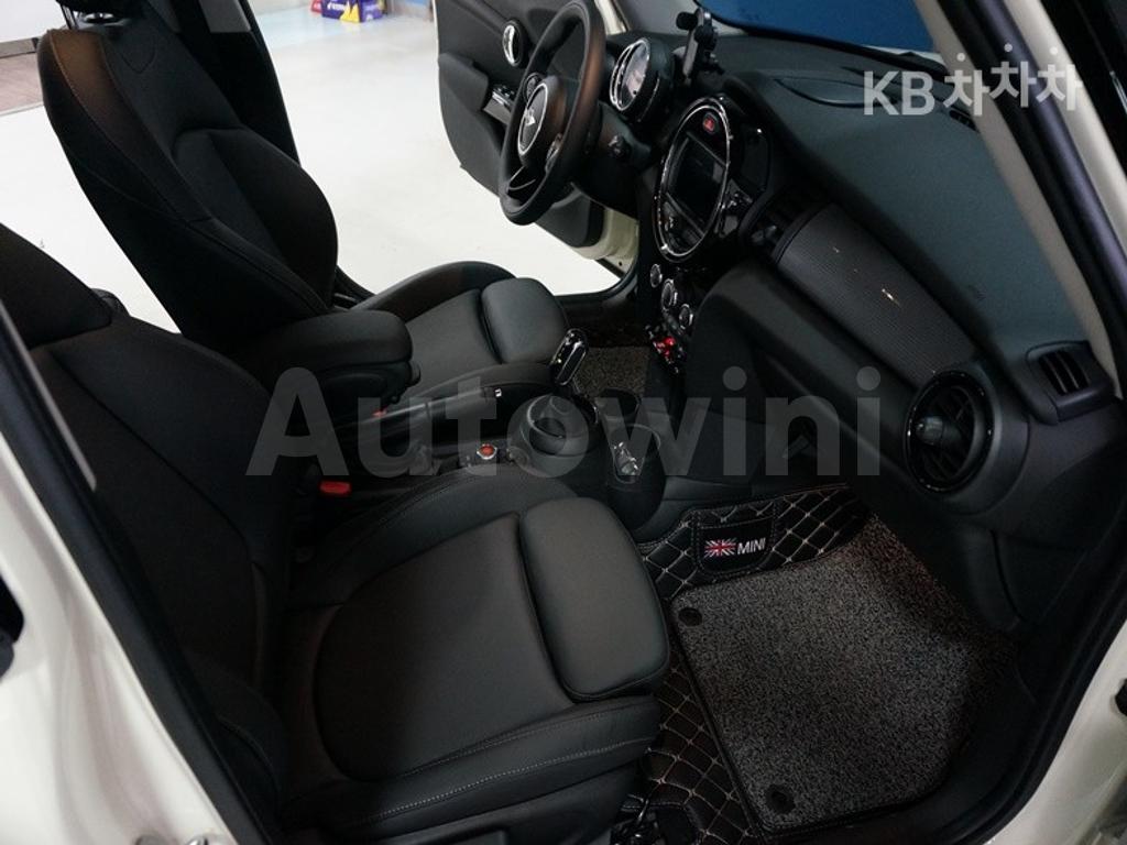 2020 MINI COOPER 5DOORS 1.5 BASIC - 14