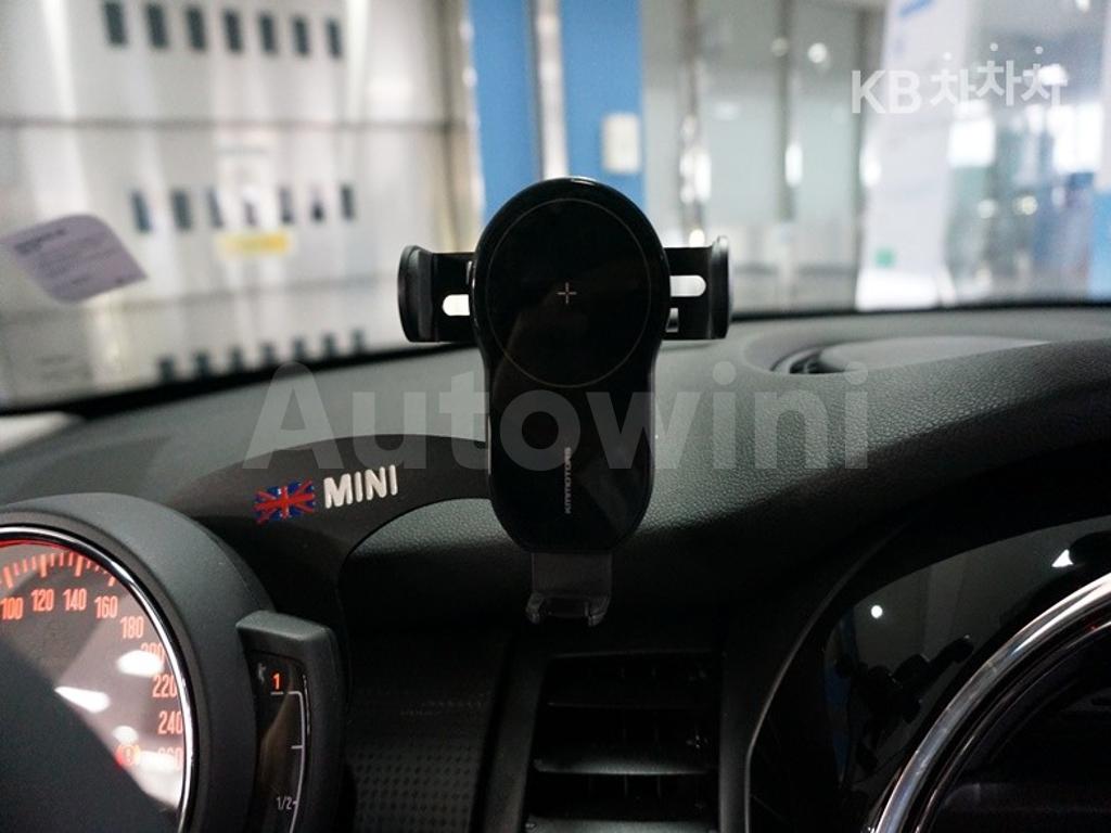 2020 MINI COOPER 5DOORS 1.5 BASIC - 20