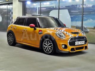 WMWXU3101FT892749 2015 MINI COOPER 5DOORS S 1.6-0