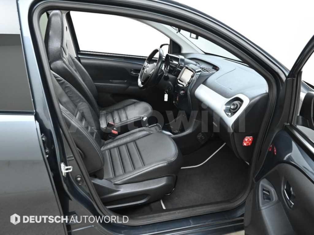 2017 TOYOTA WIGO 1.0 5 DOOR - 10