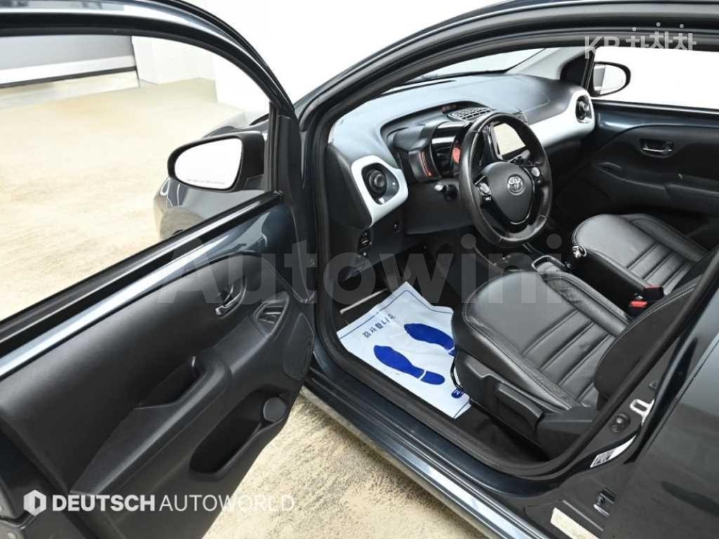 2017 TOYOTA WIGO 1.0 5 DOOR - 11