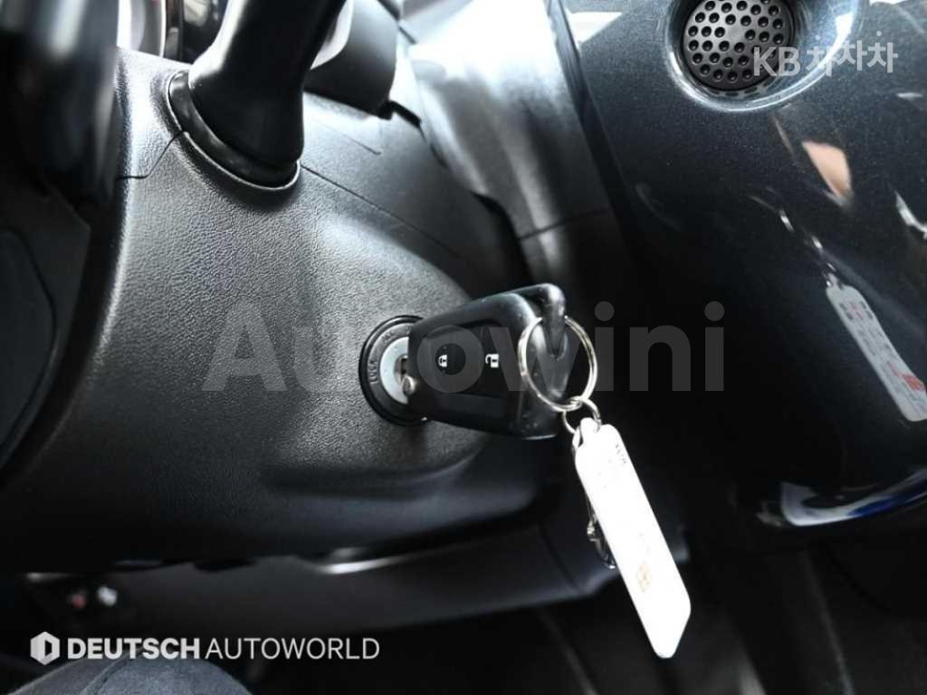 2017 TOYOTA WIGO 1.0 5 DOOR - 17
