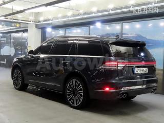 5LM5J9XC4MGL01450 2021 LINCOLN AVIATOR 3.0 V6 BLACK LABEL-3