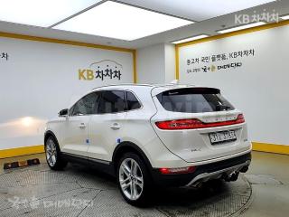 5LMCJ2A97FUJ35103 2015 LINCOLN MKC 2.0 AWD 리저브(102A)-3