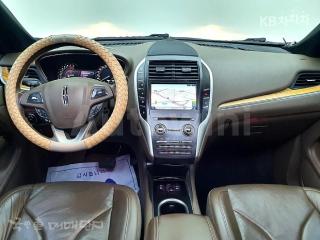 5LMCJ2A97FUJ35103 2015 LINCOLN MKC 2.0 AWD 리저브(102A)-4