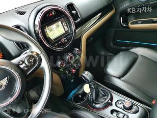 2017 MINI COOPER 5DOORS D 2.0 - 12