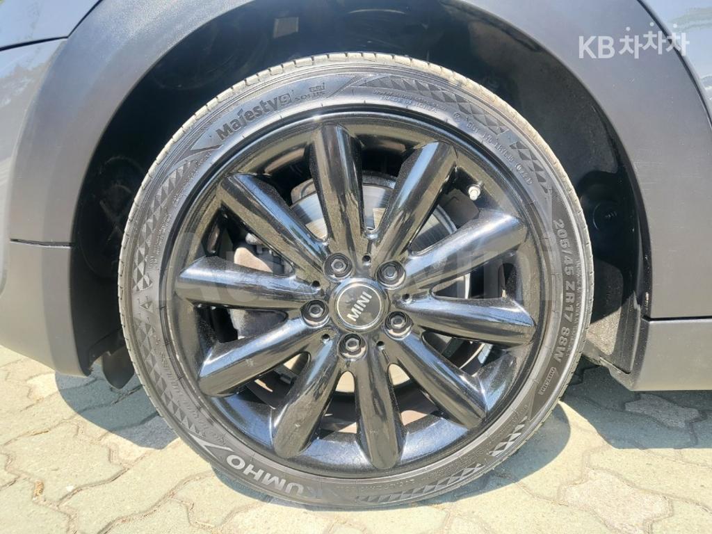 2019 MINI COOPER 5DOORS SD 2.0 - 25