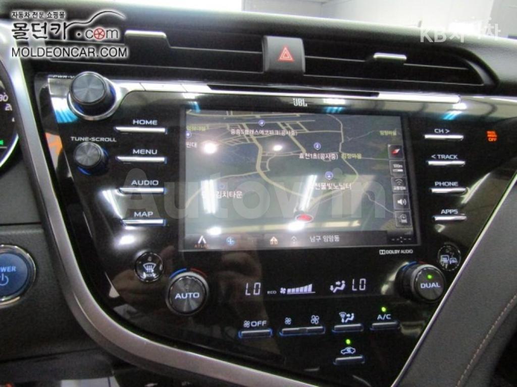 2018 TOYOTA CAMRY 2.5 HYBRID XLE - 9