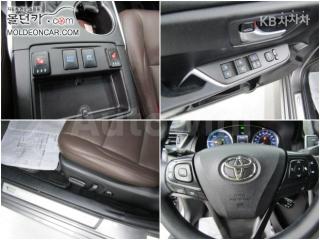 2017 TOYOTA CAMRY HYBRID - 15