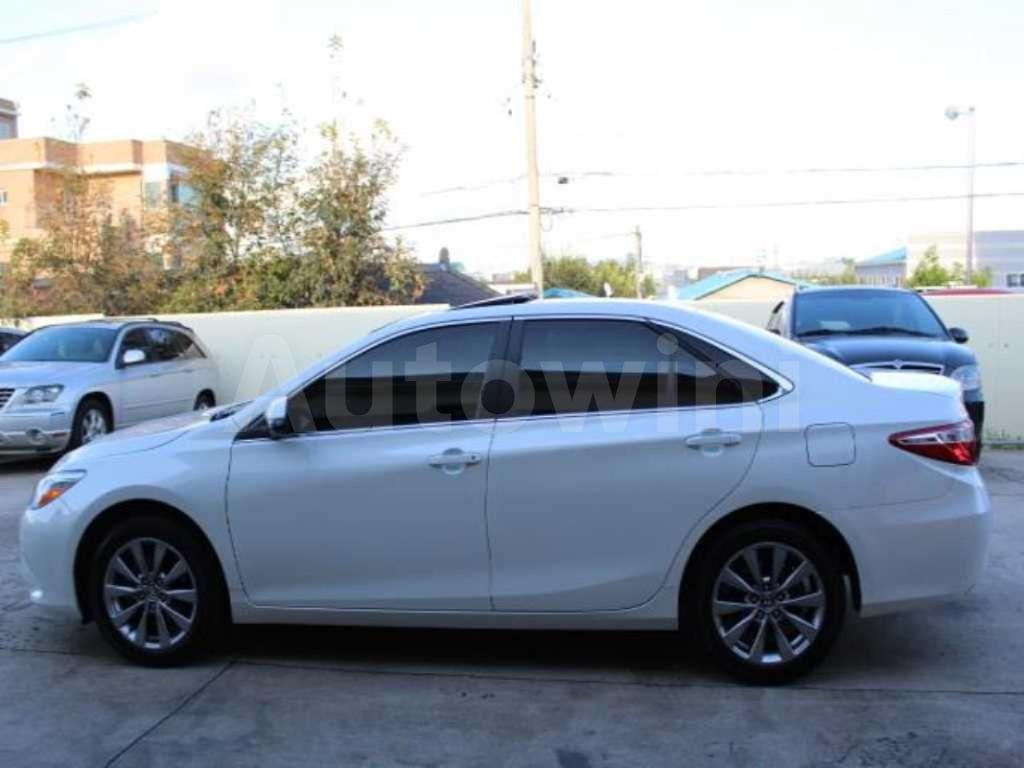 2017 TOYOTA CAMRY 2.5 XLE - 3