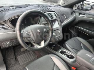 2017 LINCOLN MKC 2.0 AWD 리저브(102A) - 12