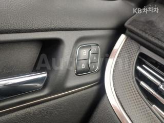 2017 LINCOLN MKC 2.0 AWD 리저브(102A) - 17