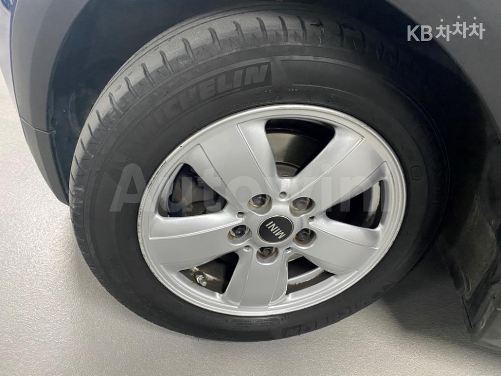 2015 MINI COOPER 5DOORS D 1.5 미드트림 - 20