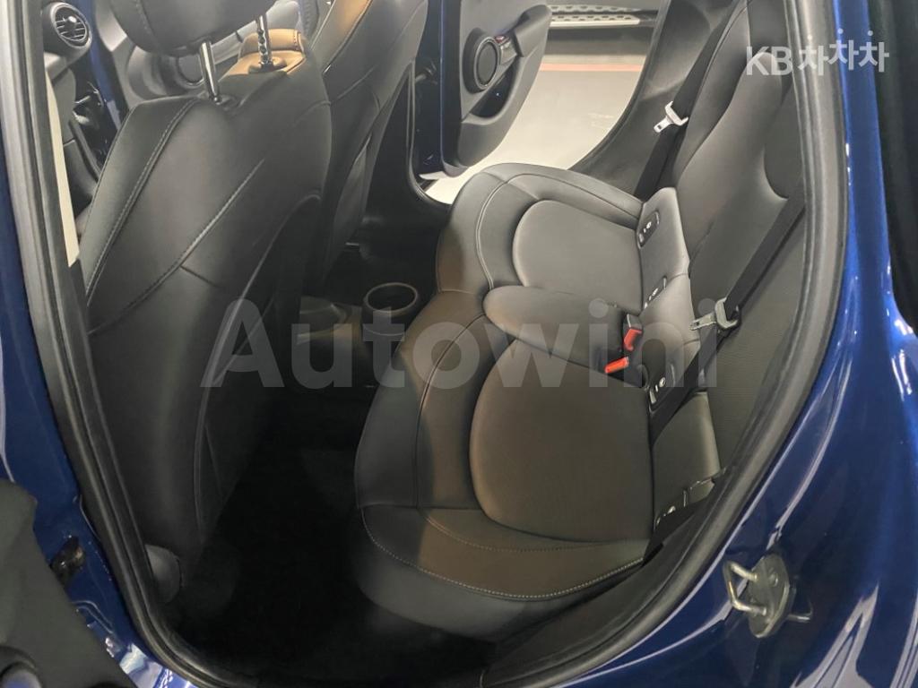 2015 MINI COOPER 5DOORS D 1.5 미드트림 - 8