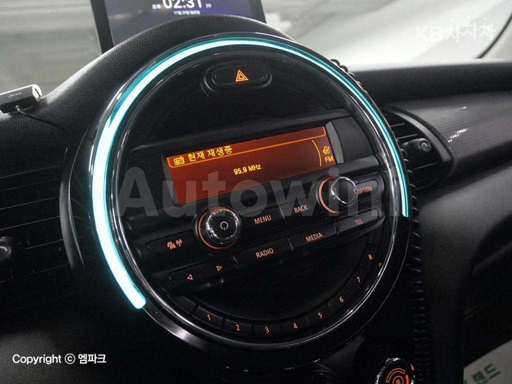 2015 MINI COOPER 5DOORS D 1.5 - 13