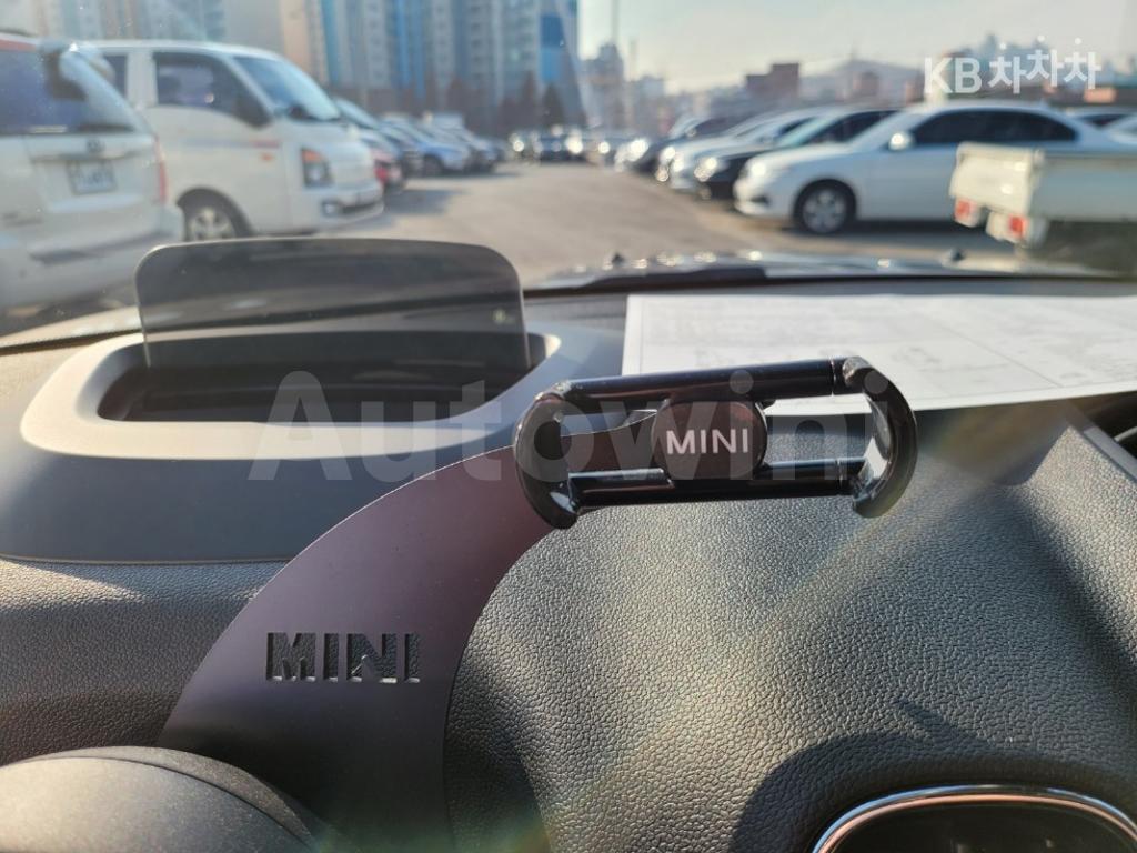 2020 MINI COOPER COUNTRYMAN 2.0 COOPER D ALL4 HIGHTRIM - 19