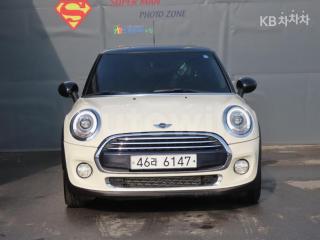 WMWXN3107H2E01075 2017 MINI COOPER 3DOORS D 1.5 미드트림-1