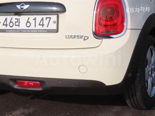 WMWXN3107H2E01075 2017 MINI COOPER 3DOORS D 1.5 미드트림-4