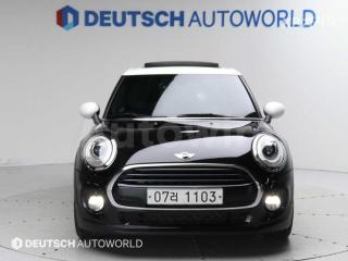 WMWXT3103H2E27534 2017 MINI COOPER 3DOORS D 1.5 미드트림-2