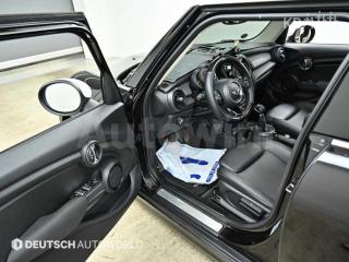 2017 MINI COOPER 3DOORS D 1.5 미드트림 - 11