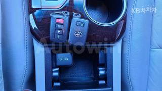 2012 TOYOTA CAMRY 2.5 XLE - 13