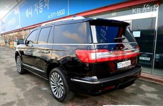 2021 LINCOLN NAVIGATOR 3.5 L RESERVE - 7