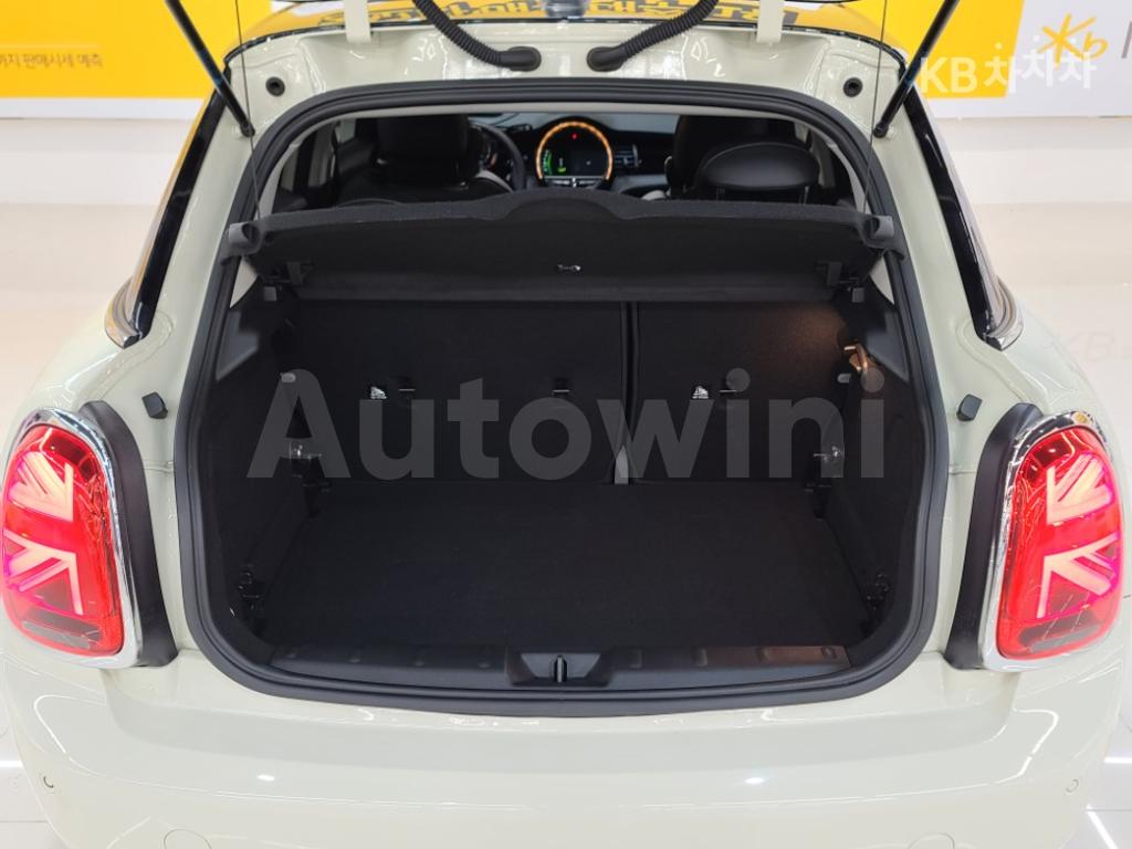 2019 MINI COOPER 5DOORS 1.5 HIGH트림 - 22
