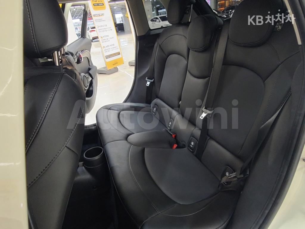 2019 MINI COOPER 5DOORS 1.5 HIGH트림 - 14