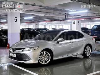 2019 TOYOTA CAMRY 2.5 XLE - 3