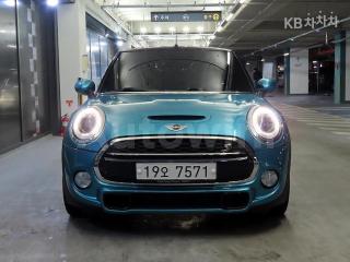 WMWWG9100G3A89036 2016 MINI  CONVERTIBLE S 2.0-1