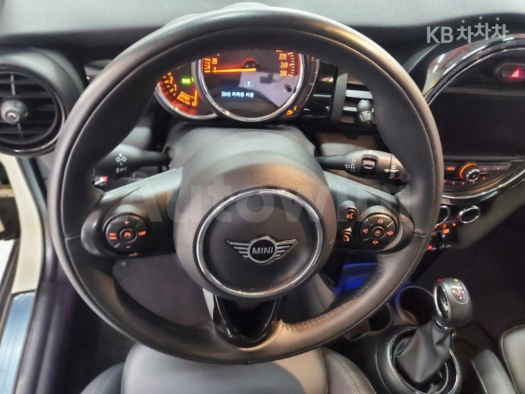 2019 MINI COOPER 5DOORS 1.5 HIGH트림 - 7