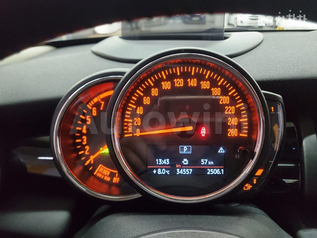 WMWXU1105K2H34857 2019 MINI COOPER 5DOORS 1.5 HIGH트림-4